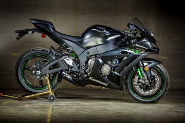 Kawasaki ZX-10R 2016/- Black ''GP'' Slip On Egzoz