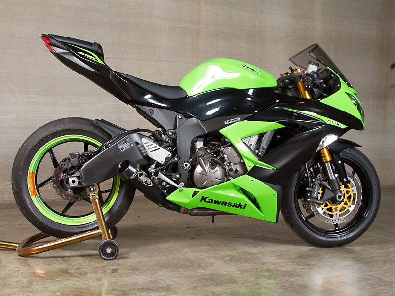 Kawasaki Zx6r 2013 M4 GP Serisi Siyah Tüp Egzoz